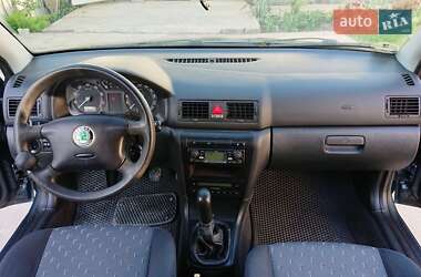Лифтбек Skoda Octavia 2003 в 