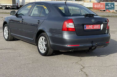 Лифтбек Skoda Octavia 2010 в 