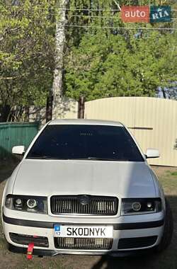 Лифтбек Skoda Octavia 2004 в Сумах