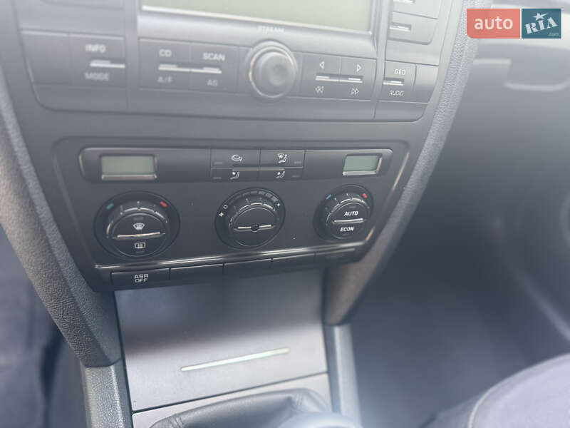 Універсал Skoda Octavia 2006 в Рівному