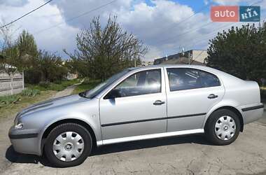 Ліфтбек Skoda Octavia 2002 в 