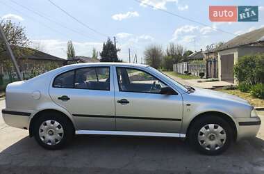 Ліфтбек Skoda Octavia 2002 в 