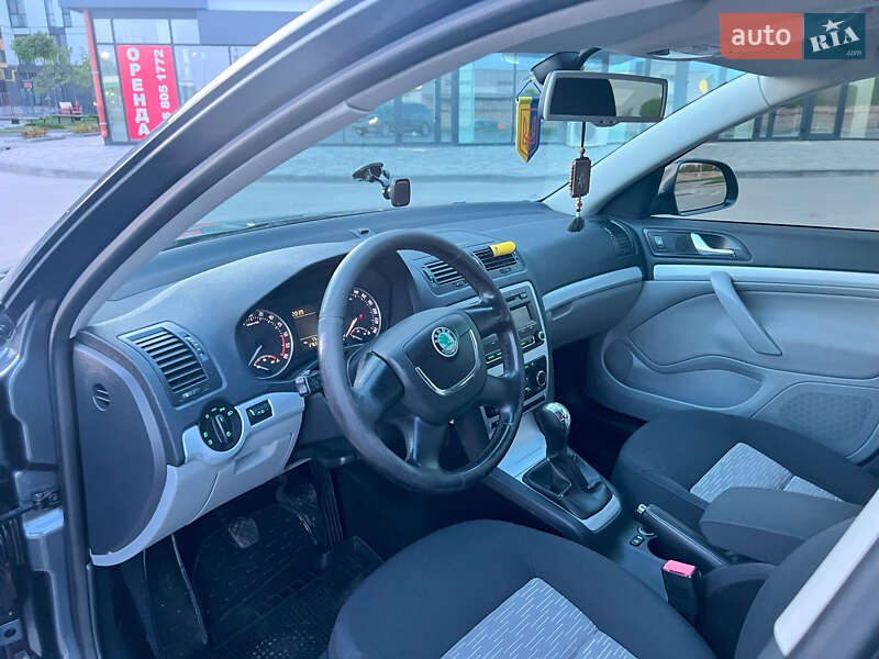 Универсал Skoda Octavia 2010 в Луцке