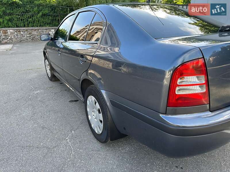 Ліфтбек Skoda Octavia 2008 в Києві