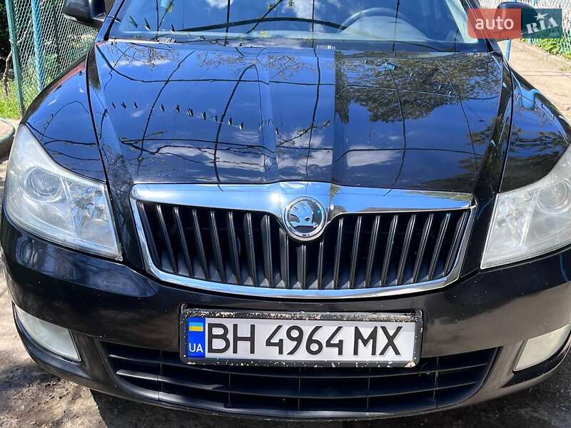 Ліфтбек Skoda Octavia 2009 в Сараті