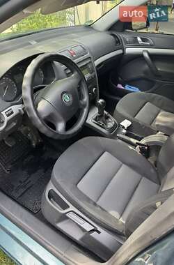 Ліфтбек Skoda Octavia 2006 в 