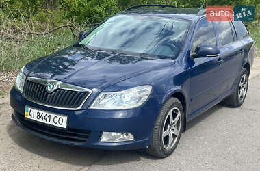 Універсал Skoda Octavia 2011 в Черкасах