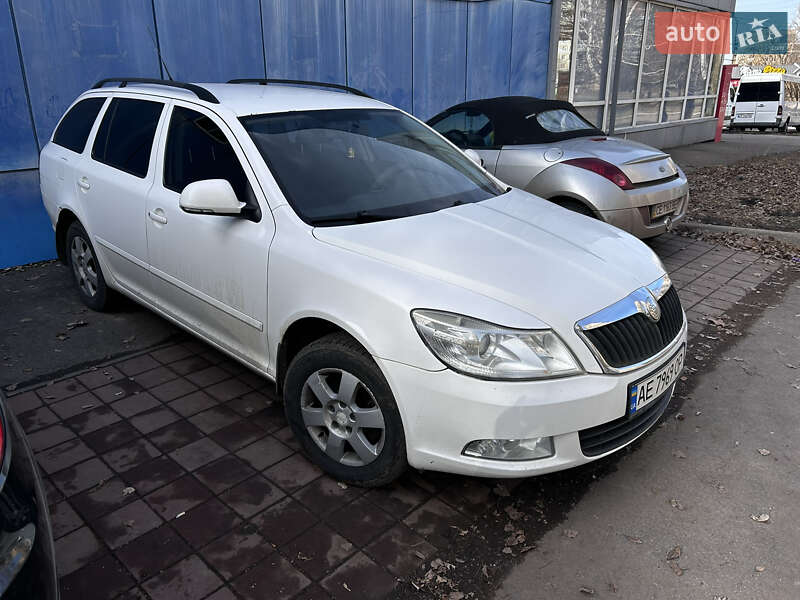 Универсал Skoda Octavia 2010 в 
