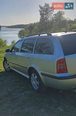 Универсал Skoda Octavia 2004 в 