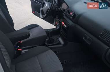 Лифтбек Skoda Octavia 2002 в 