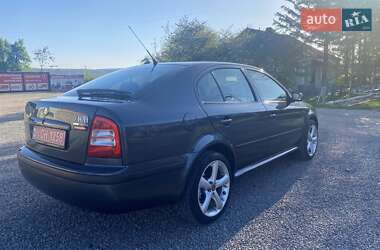Ліфтбек Skoda Octavia 2009 в 