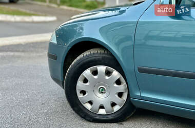 Лифтбек Skoda Octavia 2005 в 