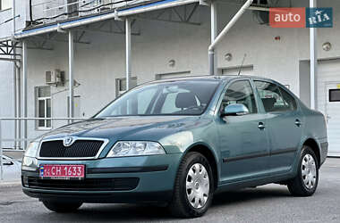Лифтбек Skoda Octavia 2005 в 