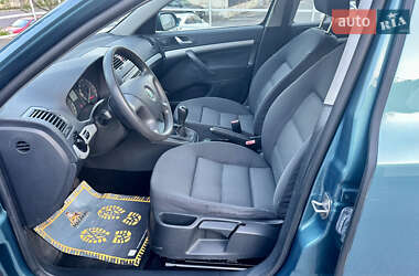 Лифтбек Skoda Octavia 2005 в 