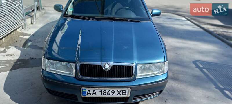 Ліфтбек Skoda Octavia 2003 в 