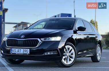 Універсал Skoda Octavia 2022 в Дубні