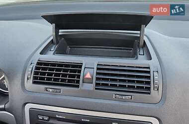 Универсал Skoda Octavia 2010 в 