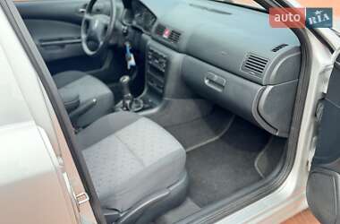 Лифтбек Skoda Octavia 2003 в 