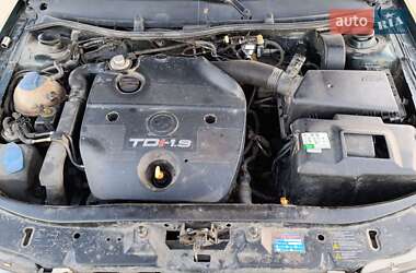 Ліфтбек Skoda Octavia 2001 в 
