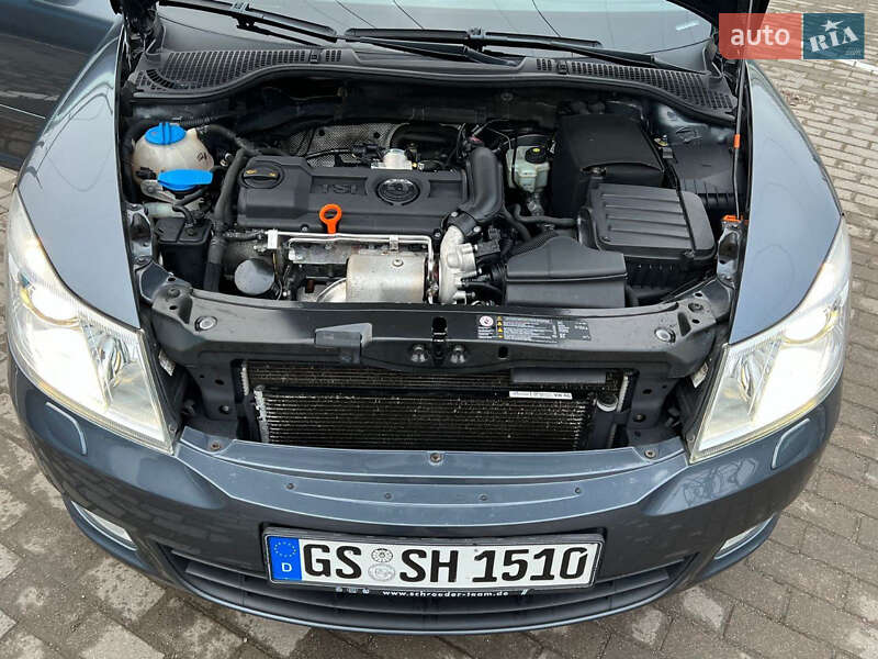 Універсал Skoda Octavia 2010 в Бучі