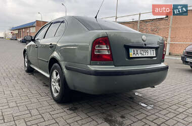 Лифтбек Skoda Octavia 2003 в 