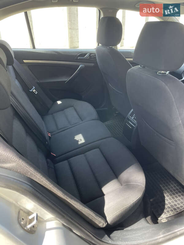 Ліфтбек Skoda Octavia 2005 в Рокитному
