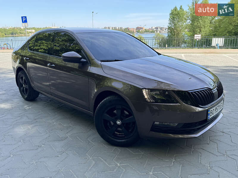 Лифтбек Skoda Octavia 2018 в Тернополе