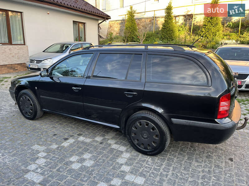 Універсал Skoda Octavia 2008 в Звягелі