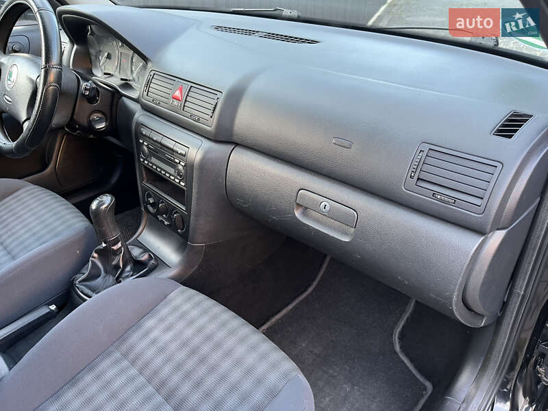Універсал Skoda Octavia 2008 в Звягелі