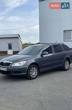 Универсал Skoda Octavia 2011 в Мироновке