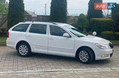 Универсал Skoda Octavia 2011 в 