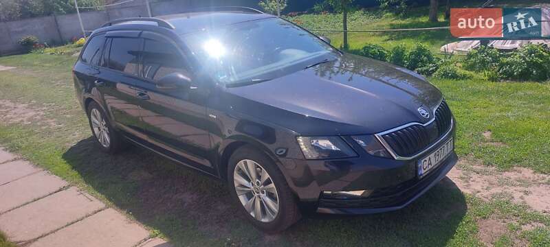 Универсал Skoda Octavia 2020 в Черкассах фото 4 Универсал Skoda Octavia 2020 в Черкассах