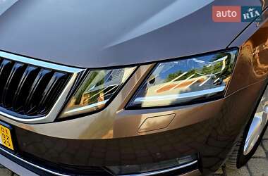 Ліфтбек Skoda Octavia 2019 в 