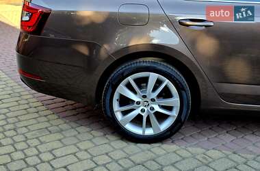 Ліфтбек Skoda Octavia 2019 в 