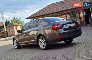 Ліфтбек Skoda Octavia 2019 в 
