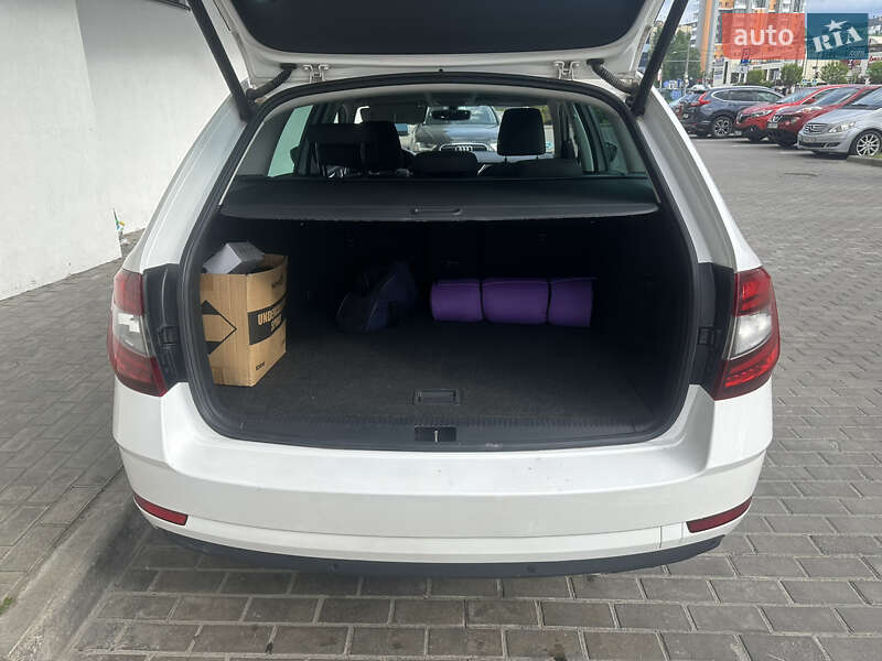 Універсал Skoda Octavia 2018 в Львові фото 17 Універсал Skoda Octavia 2018 в Львові