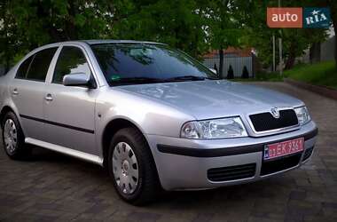 Лифтбек Skoda Octavia 2009 в 