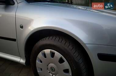 Лифтбек Skoda Octavia 2009 в 