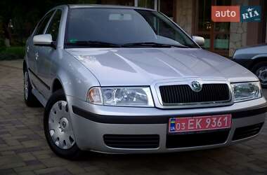 Лифтбек Skoda Octavia 2009 в 