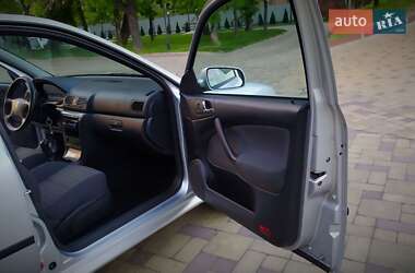 Лифтбек Skoda Octavia 2009 в 