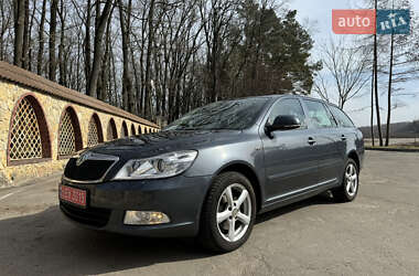 Универсал Skoda Octavia 2010 в 