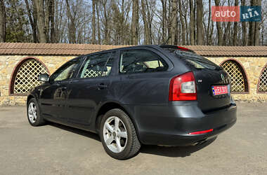 Универсал Skoda Octavia 2010 в 