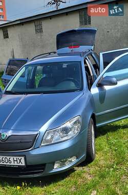 Універсал Skoda Octavia 2010 в Ужгороді