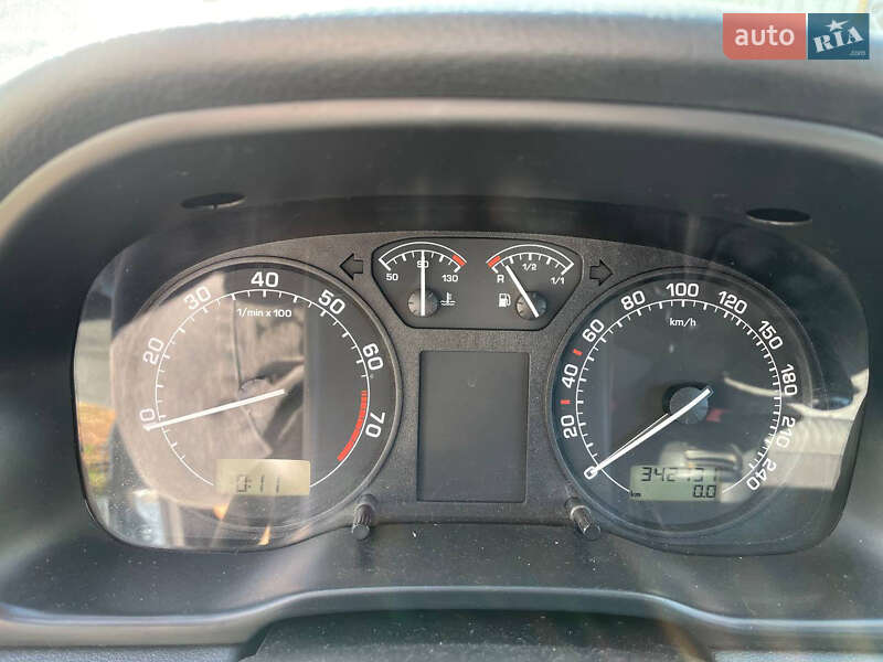 Универсал Skoda Octavia 2002 в Чернигове