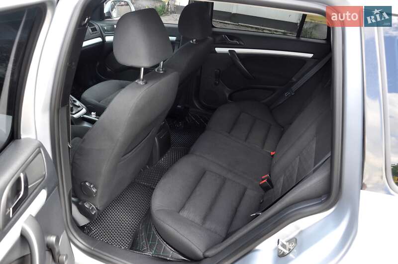 Универсал Skoda Octavia 2011 в Львове