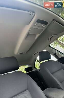 Лифтбек Skoda Octavia 2005 в 