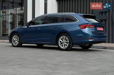 Універсал Skoda Octavia 2021 в 