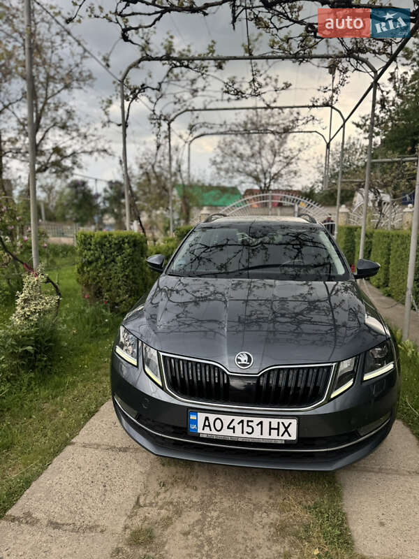 Универсал Skoda Octavia 2018 в Ужгороде