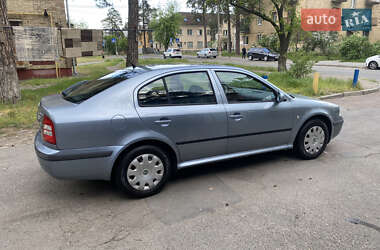 Лифтбек Skoda Octavia 2005 в 