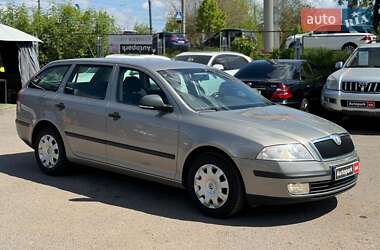 Универсал Skoda Octavia 2010 в 